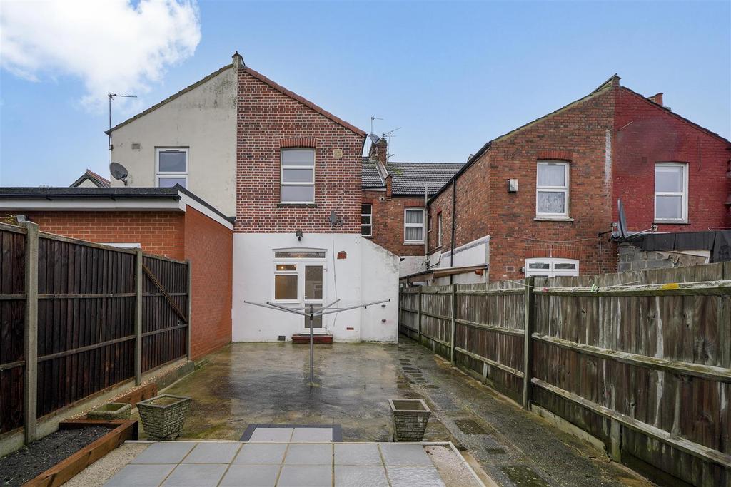 104 London Road - 6d LSxa BEcp BOMiz N739d.jpg