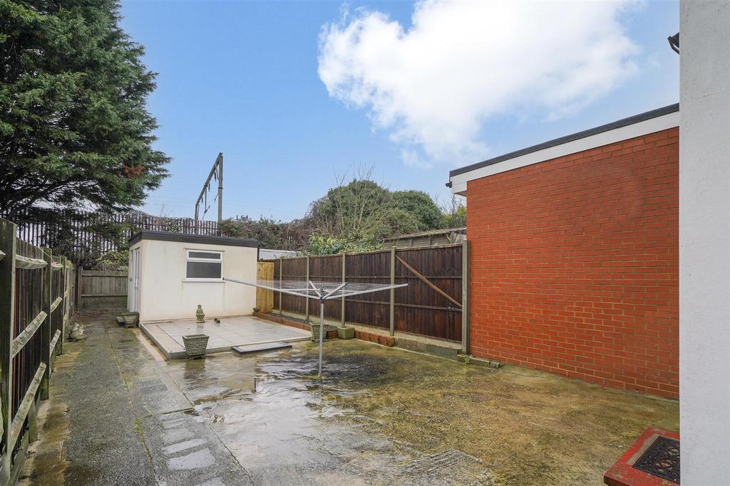 104 London Road - Sxanp Me Mtbt TCUy Bj6c8.jpg