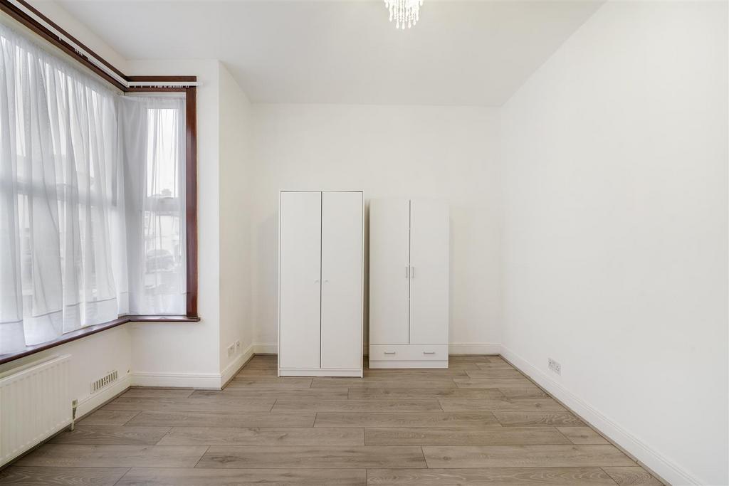 104 London Road - g Zt Tk0e Fg YC8h Wc6dl2 Y.jpg