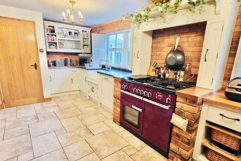 undefined, Kinloch Drive, Dudley DY1