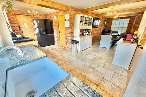 undefined, Kinloch Drive, Dudley DY1