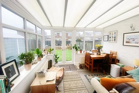 2 bedroom semi-detached house for sale, Dinsdale Avenue, Wallsend