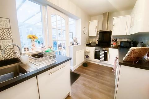2 bedroom semi-detached house for sale, Dinsdale Avenue, Wallsend