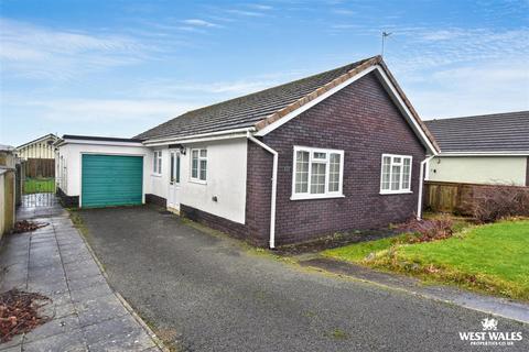 3 bedroom detached bungalow for sale, Vicarage Fields, Pembroke