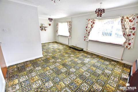 3 bedroom detached bungalow for sale, Vicarage Fields, Pembroke