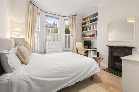 2 bedroom maisonette for sale, Endlesham Road, Balham, London, SW12
