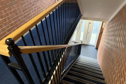 2 bedroom apartment to rent, Armstrong Quay, Liverpool, Merseyside, L3