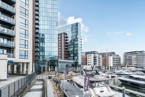 2 bedroom flat to rent, Ocean Way, Southampton SO14