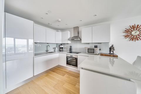2 bedroom flat to rent, Ocean Way, Southampton SO14