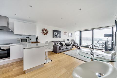 2 bedroom flat to rent, Ocean Way, Southampton SO14