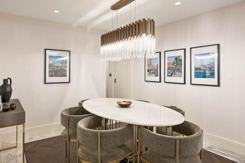 2 bedroom apartment for sale, Three Kings Yard, London, W1K