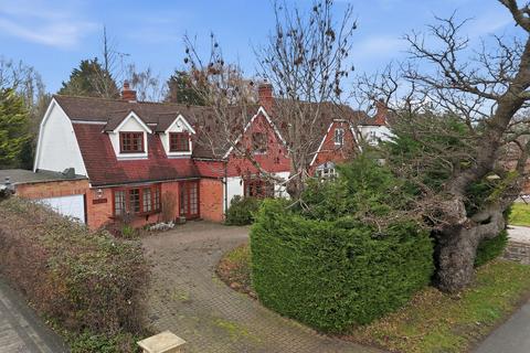 3 bedroom detached house for sale, Homestead Road, Ramsden Bellhouse, Billericay