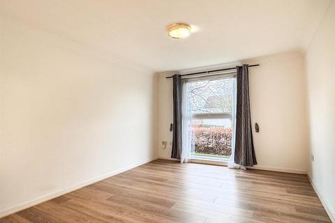 undefined, King Court, Motherwell ML1