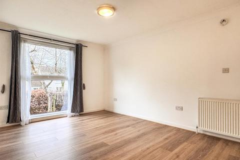 undefined, King Court, Motherwell ML1