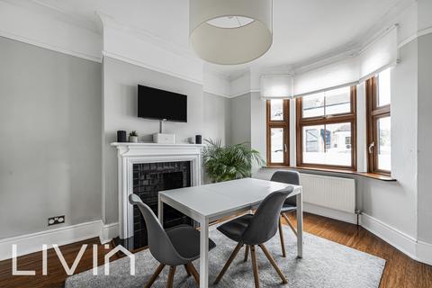 3 bedroom end of terrace house for sale, London SE25