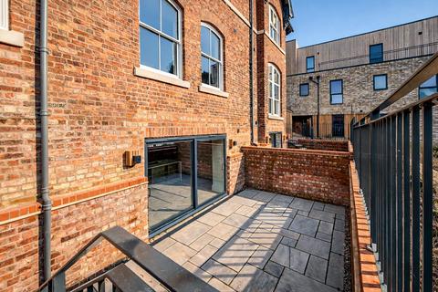 3 Beverley House, Beverley Court, Shipton Road, York