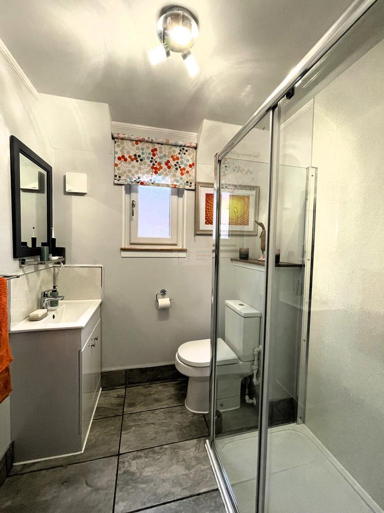 Shower Room a.JPG