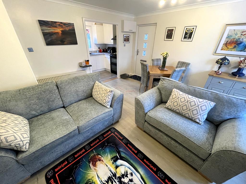 Lounge c.JPG