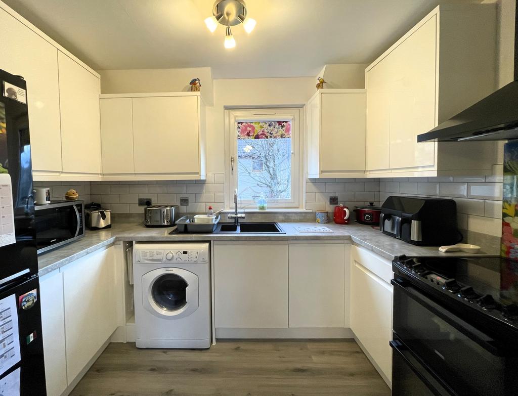 Kitchen a.JPG