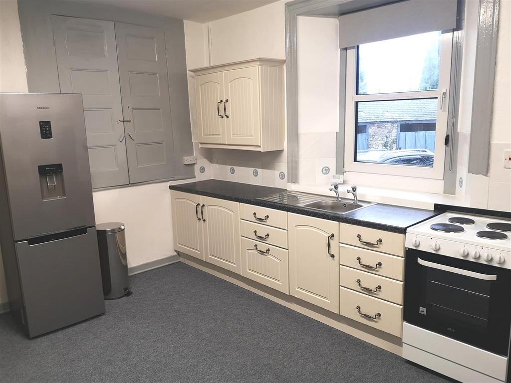 Kitchen dining room
