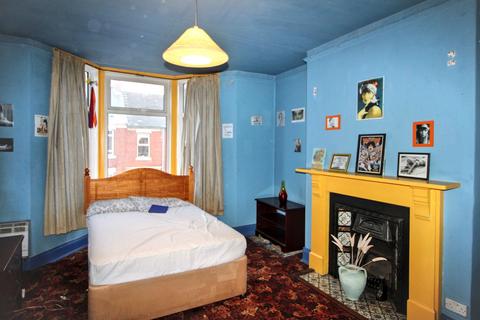 undefined, Simonside Terrace, Heaton, Newcastle upon Tyne, Tyne and Wear, NE6 5LA