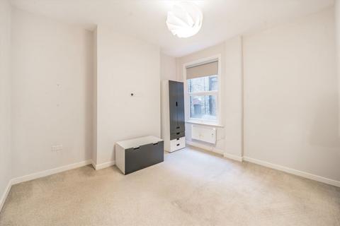 2 bedroom flat to rent, Alexandra Park Road, London N10