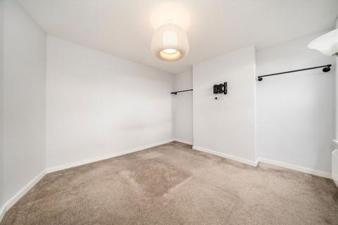 undefined, Alexandra Park Road, London N10