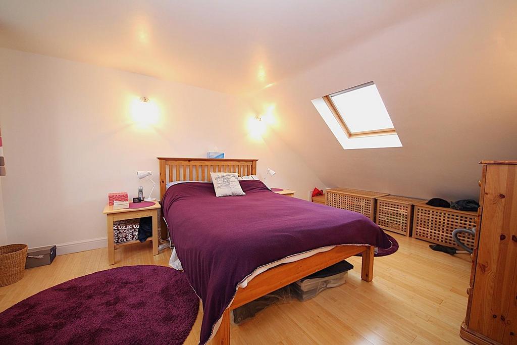 Top bedroom.jpg
