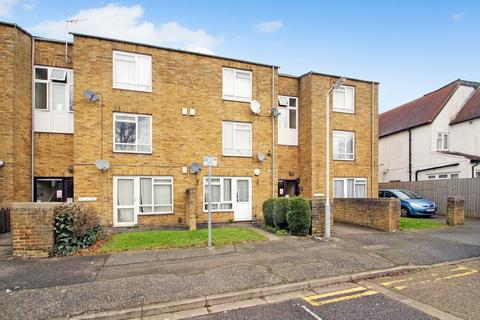 undefined, Enfield Close, Uxbridge, UB8