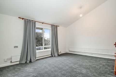 undefined, Enfield Close, Uxbridge, UB8