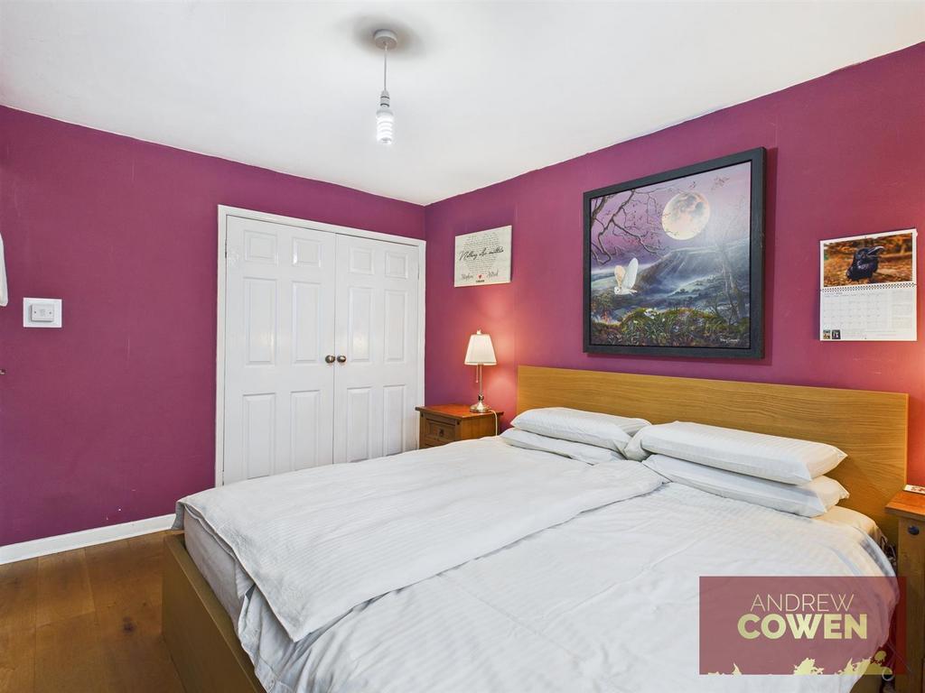 CAM05382 G0-PR0096-STILL014.jpg