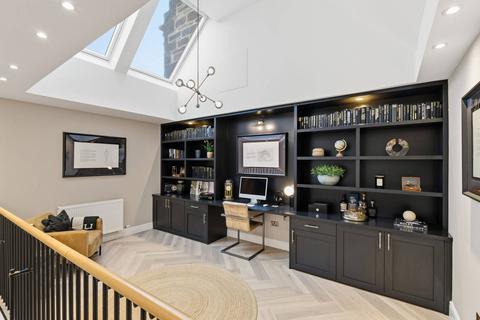 2 bedroom flat for sale, Flat 1 9 Gorgie Road, Edinburgh, EH11 2FA
