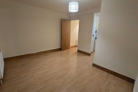 1 bedroom flat to rent, Purley CR8