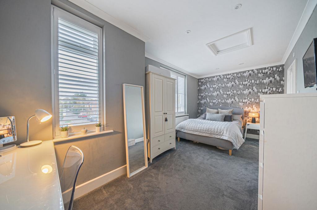 Large Bed 2