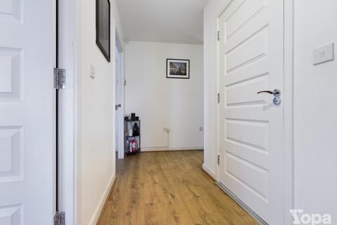 2 bedroom flat to rent, Temple Hill, Dartford DA1