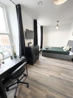 15 bedroom house share to rent, Market Square