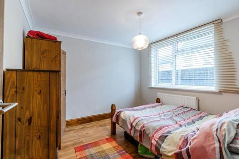 undefined, Courtenay Road, Woking, Surrey, GU21