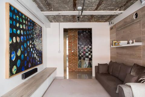 Hoxton Square, Hoxton, London, N1