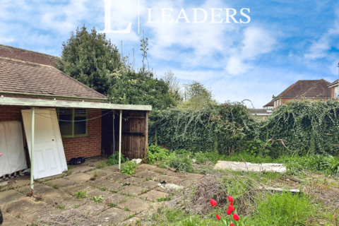 undefined, Holywell Drive, LE11