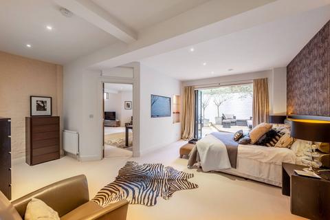 undefined, Roland Gardens, South Kensington, London, SW7
