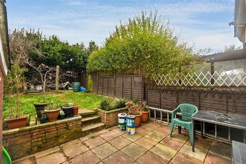 2 bedroom terraced house for sale, Ashgate Road, Eastbourne