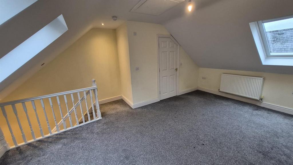 13 CM Bedroom 3 2.jpeg