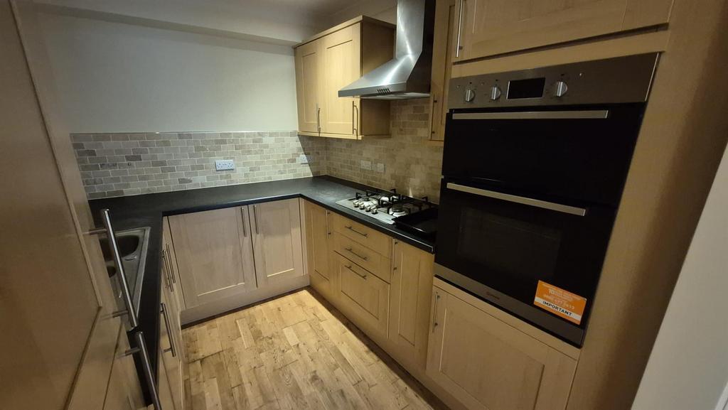 13 CM Kitchen 3.jpeg