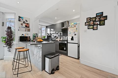 3 bedroom semi-detached house for sale, Selborne Gardens, London, NW4