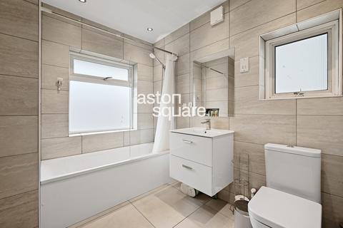 3 bedroom semi-detached house for sale, Selborne Gardens, London, NW4