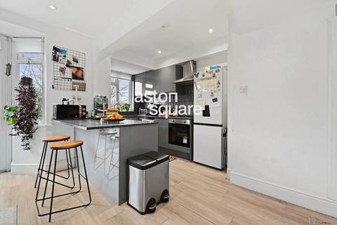 3 bedroom semi-detached house for sale, Selborne Gardens, London, NW4