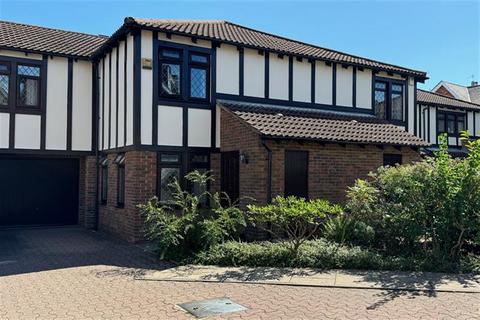 2 bedroom terraced house to rent, Westcliffe Mews, BH2