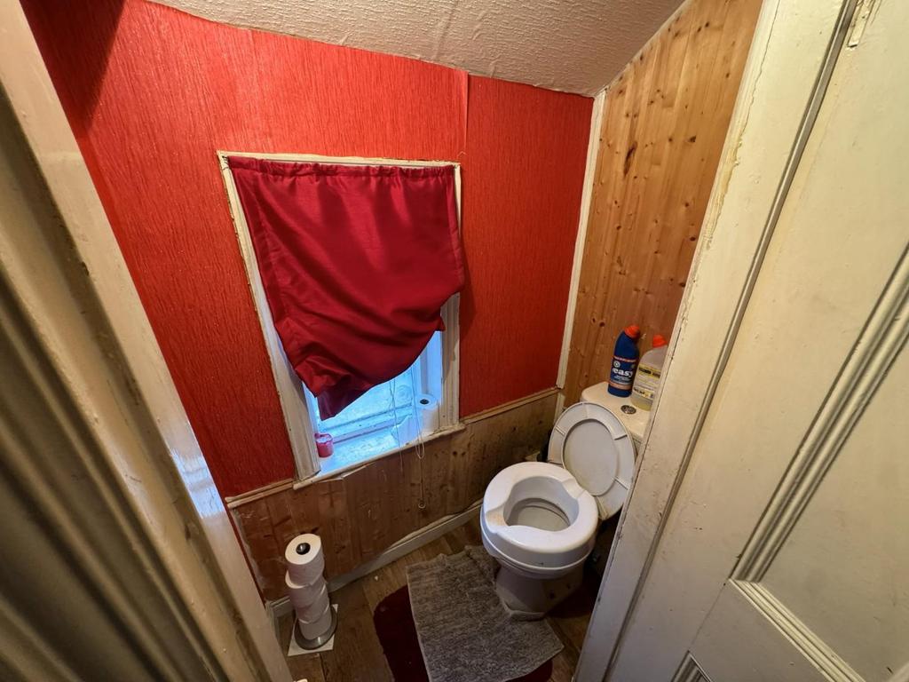 Seperate WC