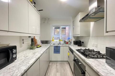 2 bedroom apartment to rent, Marsh Lane,  Stanmore,  HA7