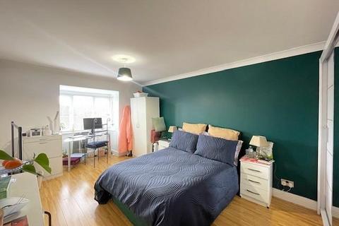 2 bedroom apartment to rent, Marsh Lane,  Stanmore,  HA7